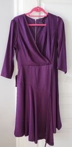 BRAND NEW GABBY SKYE PURPLE SATIN WRAP DRESS